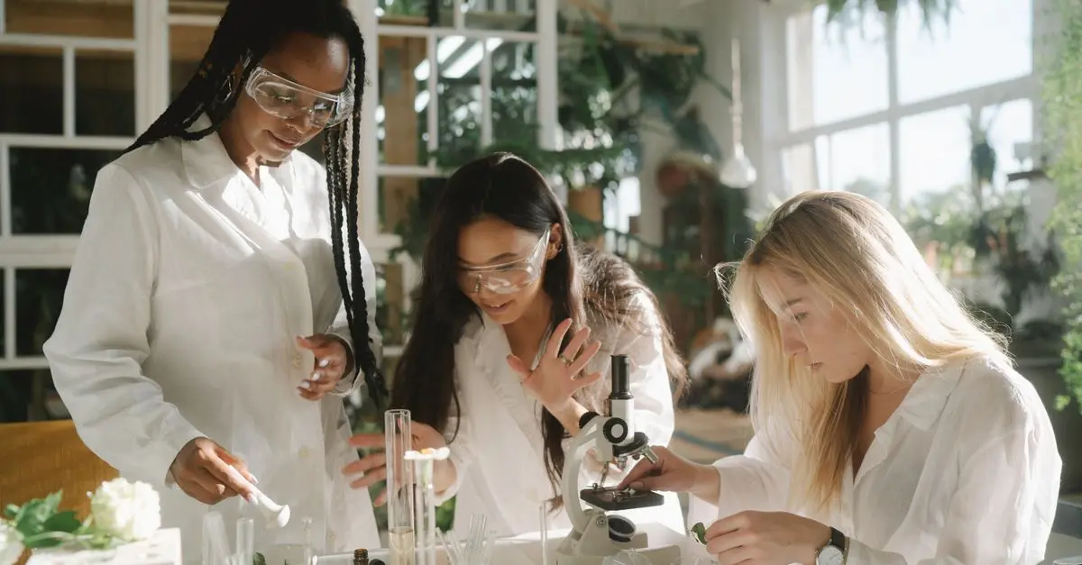 Essential Steps to Transition from Student to Scientist