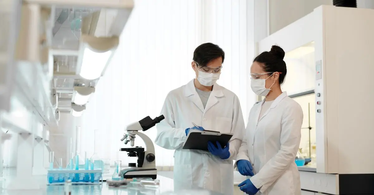 How to Develop Critical Thinking Skills as a Scientist