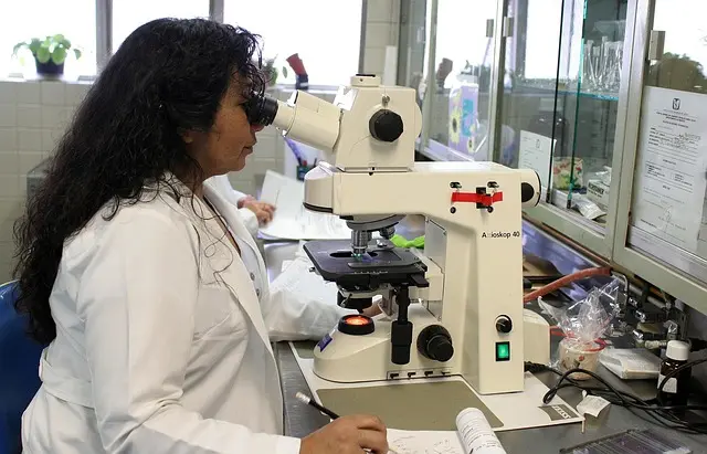 How to Choose the Right Laboratory Technology for Your Research